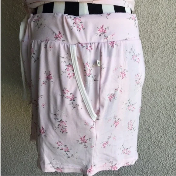 Lucky Brand Los Angeles Pajamas Set